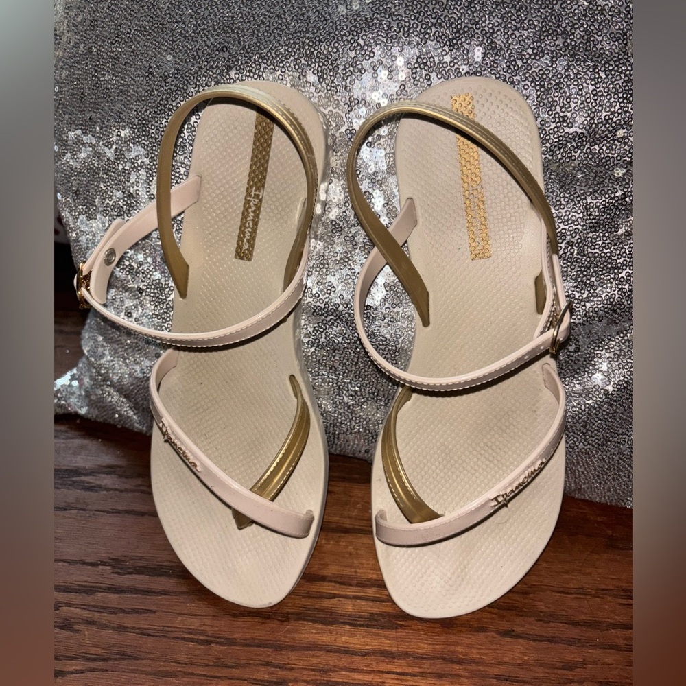 Impanema Beige and Gold Sandals